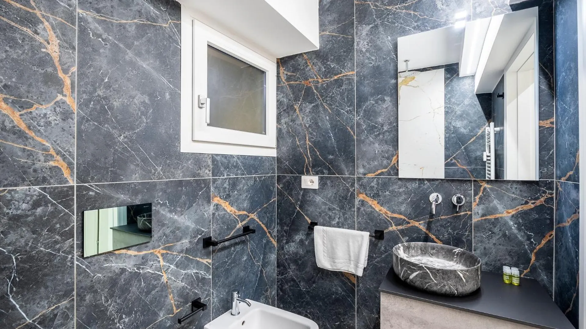 Firenze Elegance Suites A Pochi Passi Dal Centro Florence